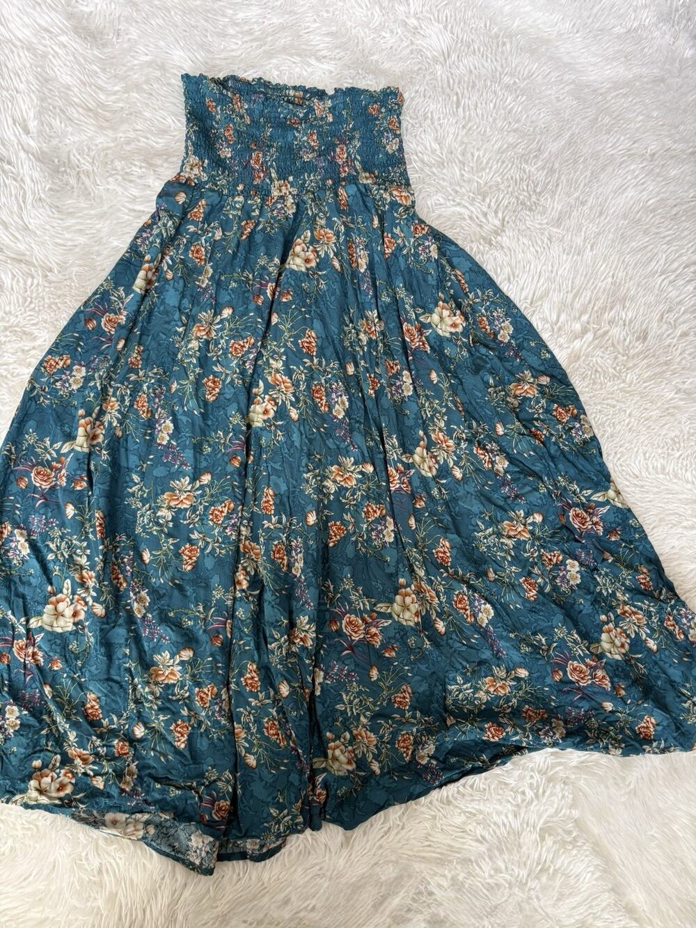 Natural Life XS/S Green Floral Smock Top Skirt/ Dress. Beautiful Item